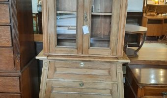 Continental pine dresser / bookcase £465