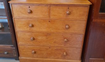 victorian pine chest of drawers £465