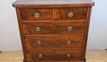 Victorian chest of drawers